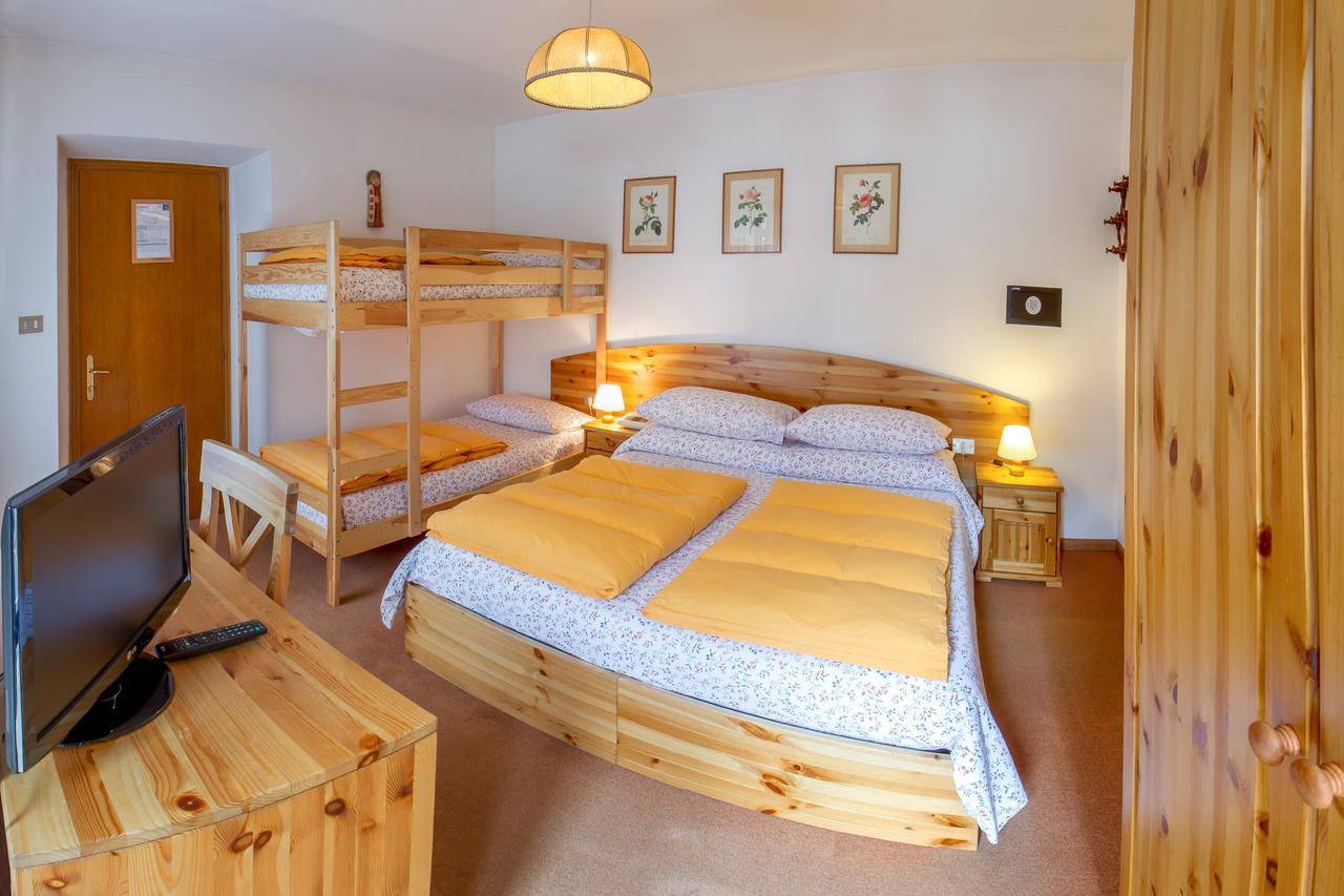 Il Cavallino - Albergo & Appartamenti Сапада Екстериор снимка